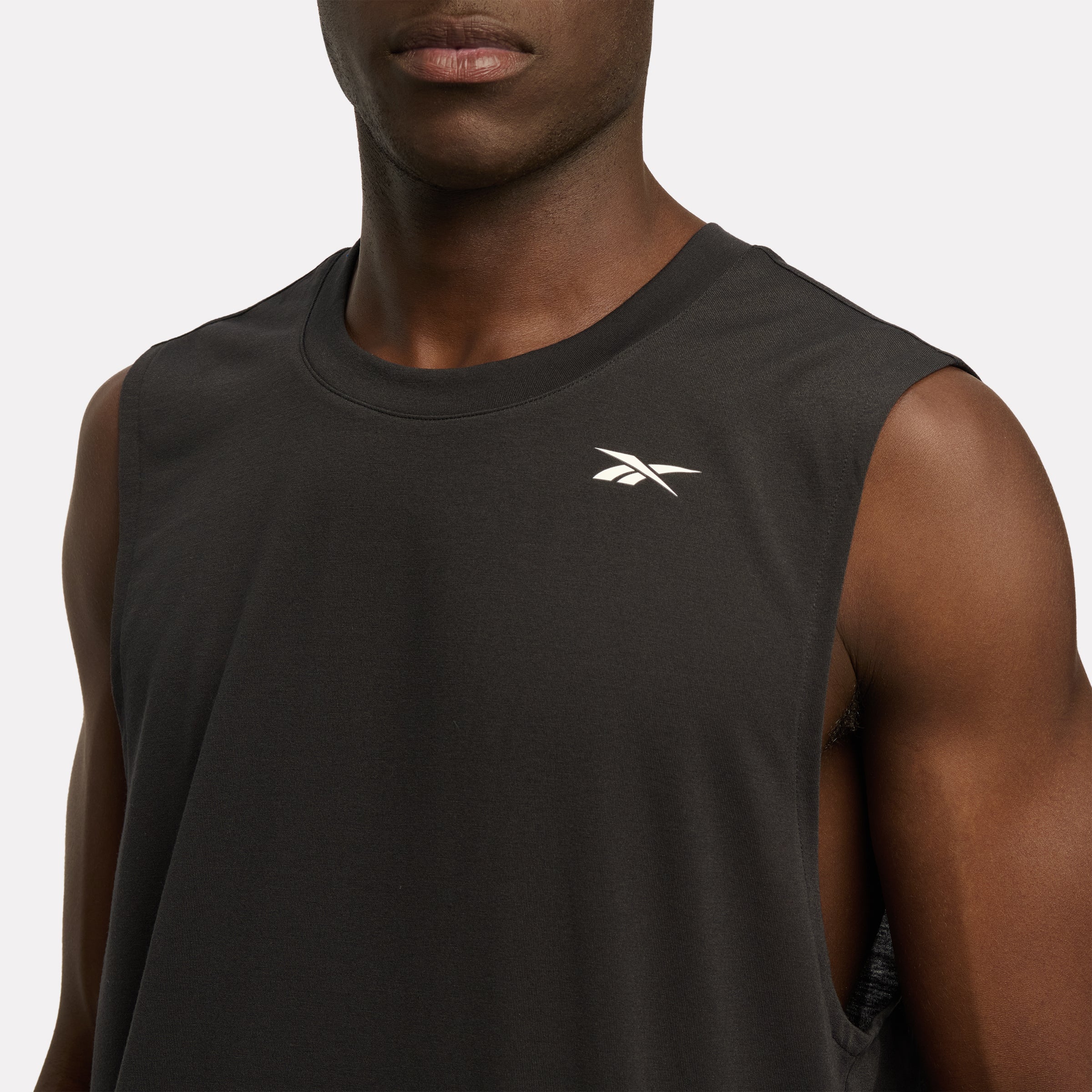 ID Train Easy Fit Sleeveless T-Shirt - Image 4